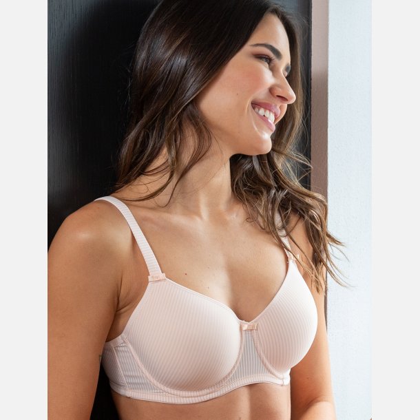 Sanna bh med b�jler